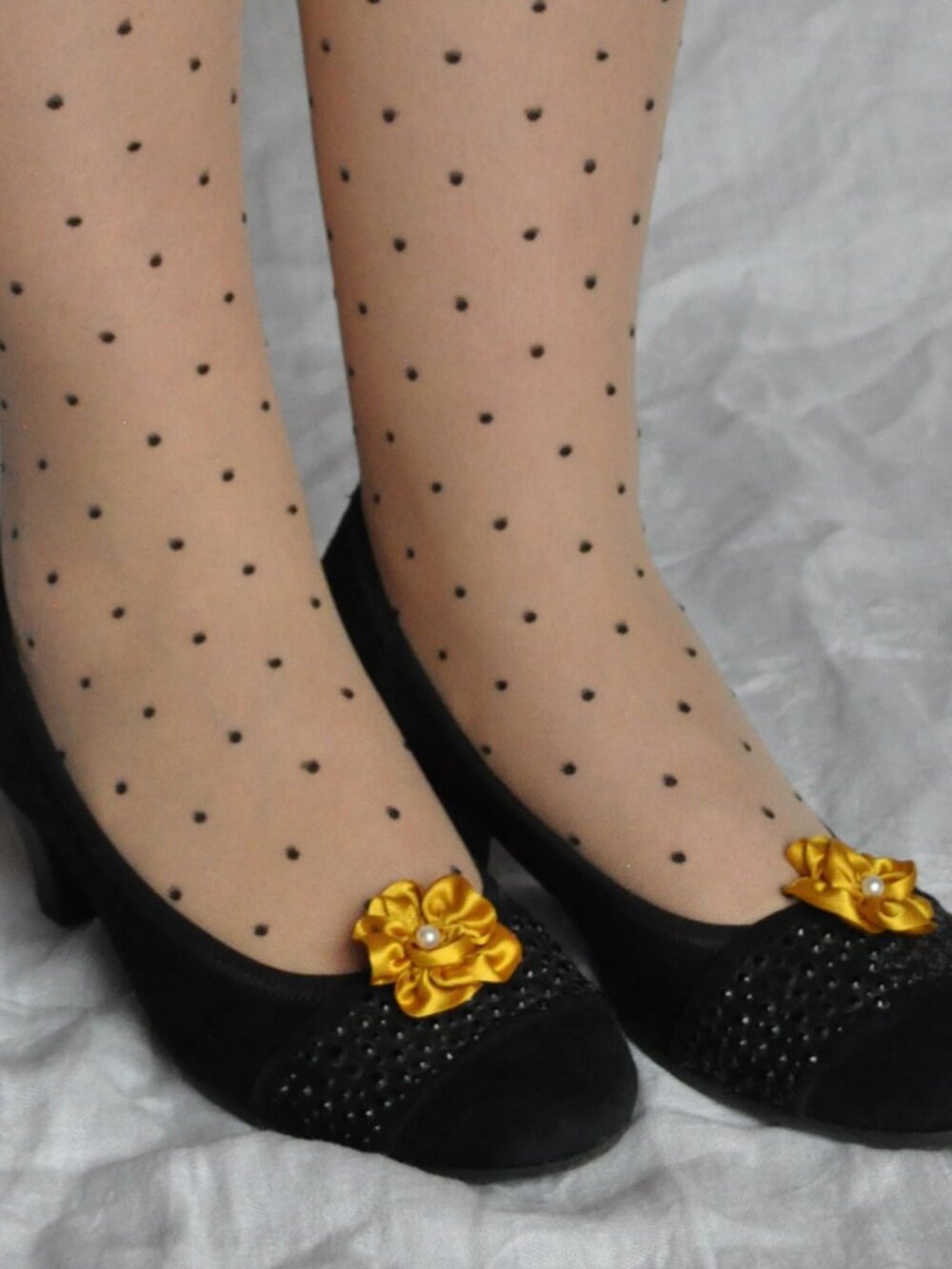 Handmade Yellow Ribbon Flower Shoe Clips - Picture 5 of 6
